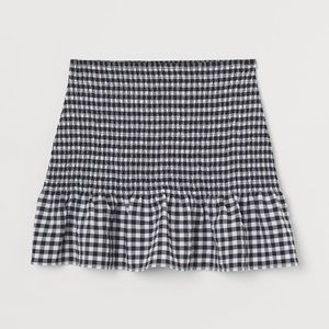 NWT H&M Gingham smocked skirt
